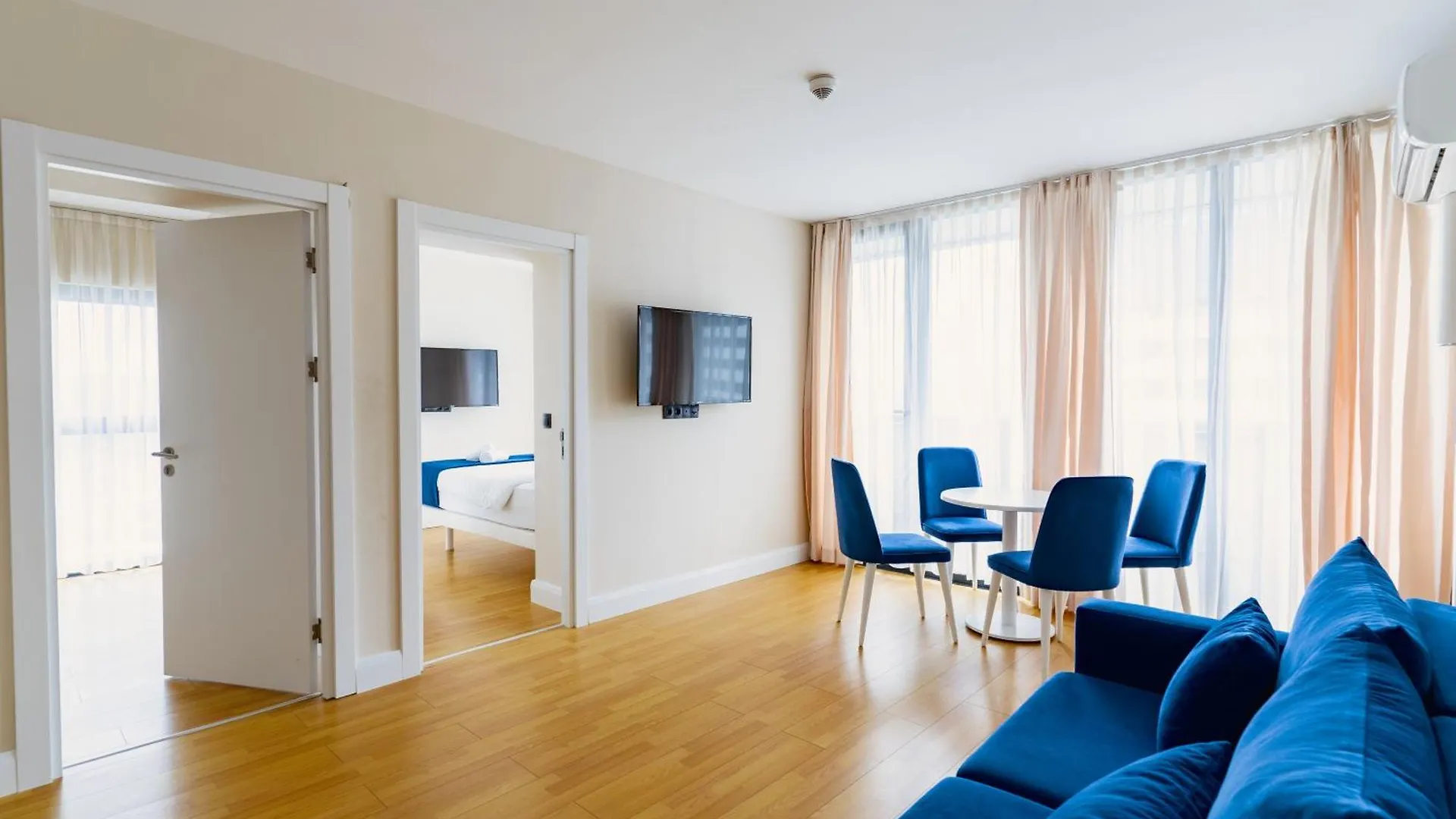 Orbi City Hotel Batumi 5*,